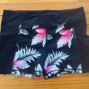 EIC Tommy Bahama Swim Shorts, size medium